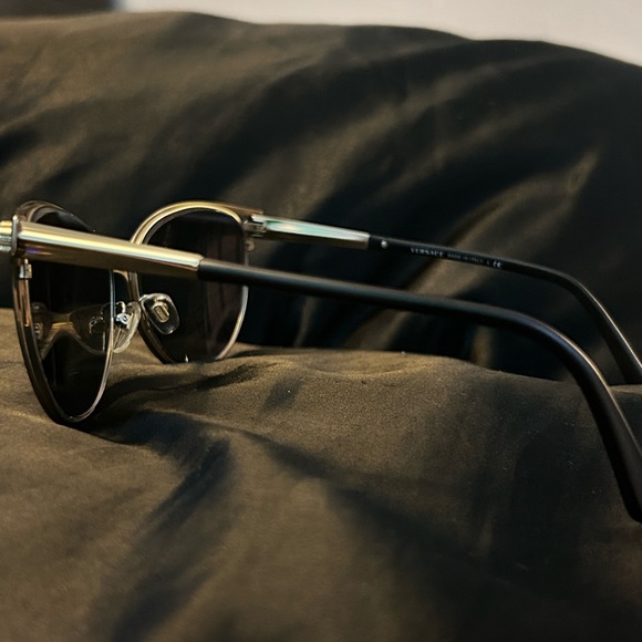 Versace Glasses - Picture 4 of 8